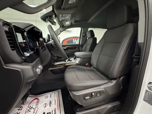 New 2026 GMC Sierra 3500 SLE w/ SLE Convenience Package image 13