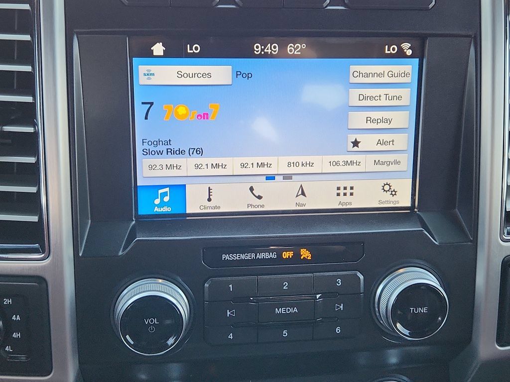 Used 2019 Ford F150 Platinum w/ Equipment Group 701A Luxury AWD/4WD image 18