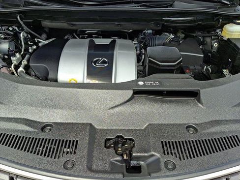 Certified 2022 Lexus RX 350L Premium w/ Premium Package AWD/4WD image 28
