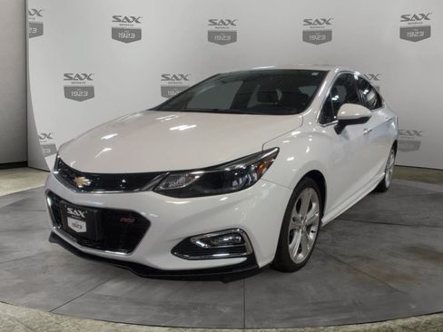 Used 2017 Chevrolet Cruze Premier FWD image 7