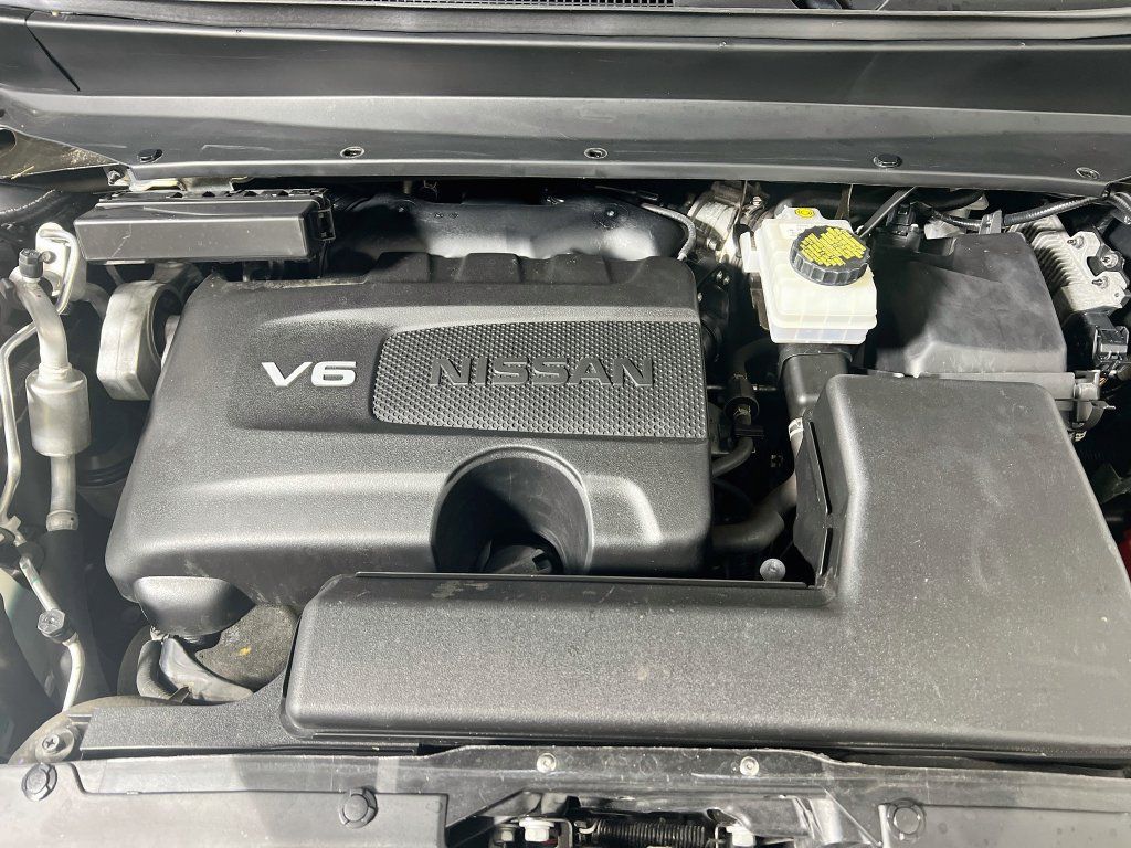 Used 2019 Nissan Pathfinder SL AWD/4WD image 28