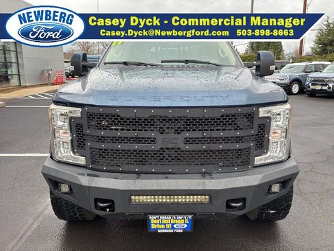 Used 2017 Ford F250 Lariat w/ Lariat Ultimate Package image 3