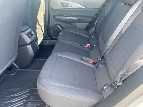 New 2026 Chevrolet Equinox EV LT image 13