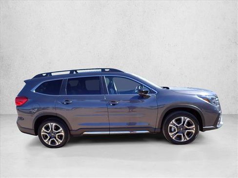 Used 2026 Subaru Ascent Limited AWD/4WD image 5