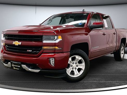 Used 2018 Chevrolet Silverado 1500 LT w/ All Star Edition AWD/4WD image 3