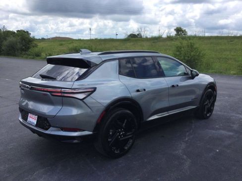 Used 2024 Chevrolet Equinox EV RS w/ Active Safety Package 3 image 8
