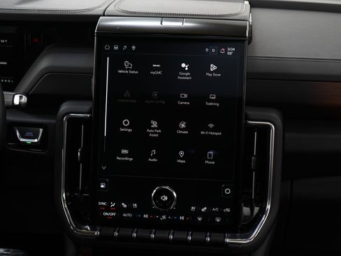 Used 2025 GMC Yukon XL Denali w/ Denali Reserve Package AWD/4WD image 17