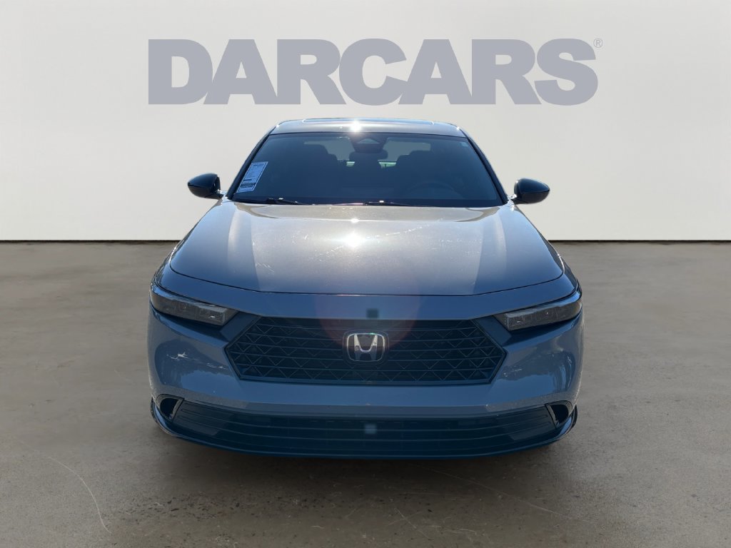 Used 2025 Honda Accord Sport image 2