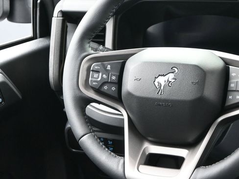 New 2026 Ford Bronco Badlands image 32