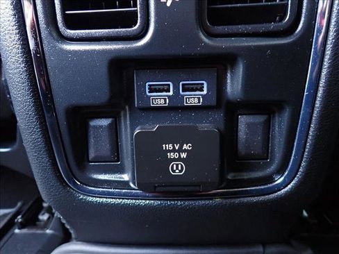 Used 2021 Jeep Grand Cherokee Limited w/ Quick Order Package 28K 80th AWD/4WD image 11