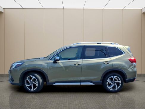 Used 2023 Subaru Forester Touring AWD/4WD image 16