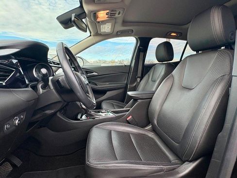 Used 2020 Buick Encore GX Essence w/ Experience Buick Package image 31