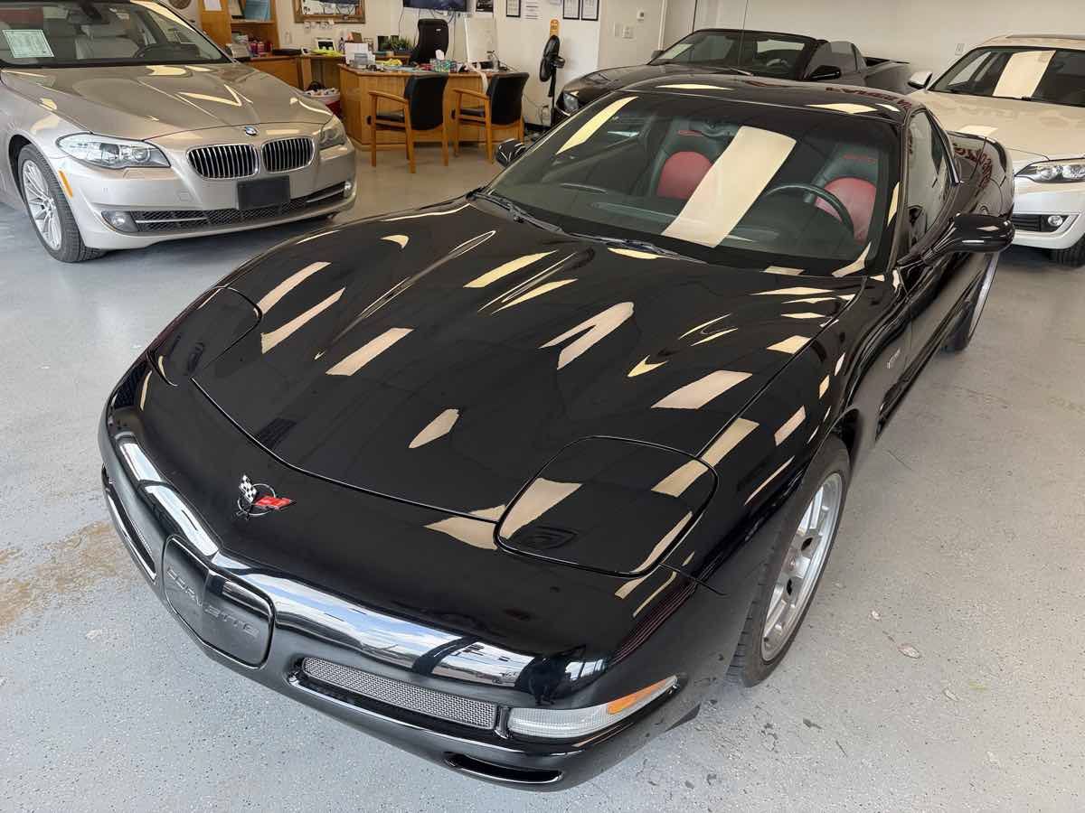Used 2002 Chevrolet Corvette Z06 w/ Memory Pkg RWD image 9