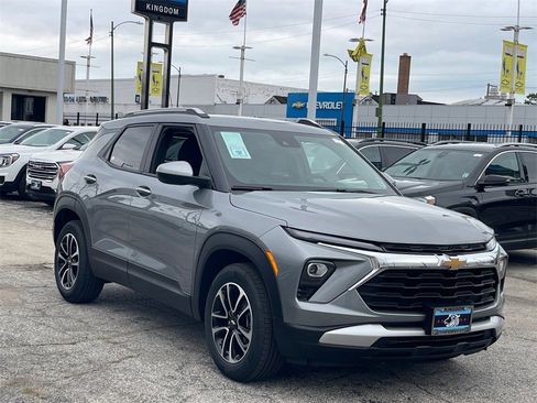 New 2026 Chevrolet TrailBlazer LT image 2