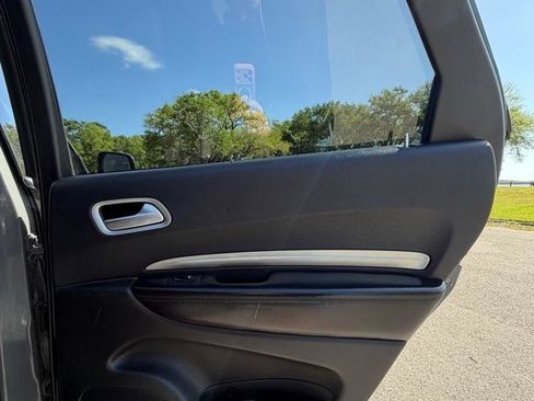 Used 2020 Dodge Durango SXT w/ 3rd Row Seating Group image 16