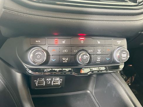 Used 2022 Dodge Durango GT w/ Blacktop Package image 15