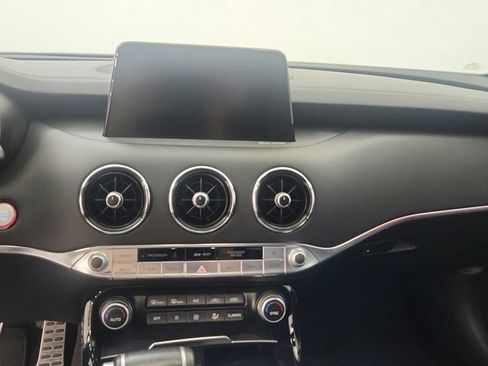 Used 2021 Kia Stinger GT1 RWD image 17
