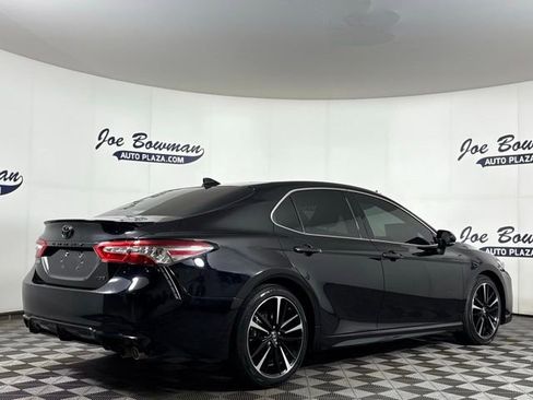 Used 2019 Toyota Camry XSE image 8