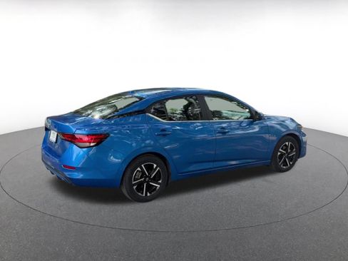 Used 2025 Nissan Sentra SV FWD image 15
