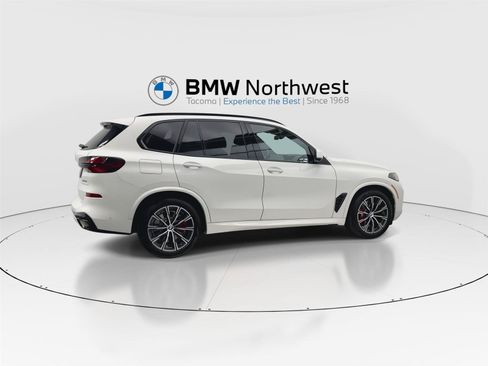 Used 2026 BMW X5 xDrive50e w/ Executive Package AWD/4WD image 4