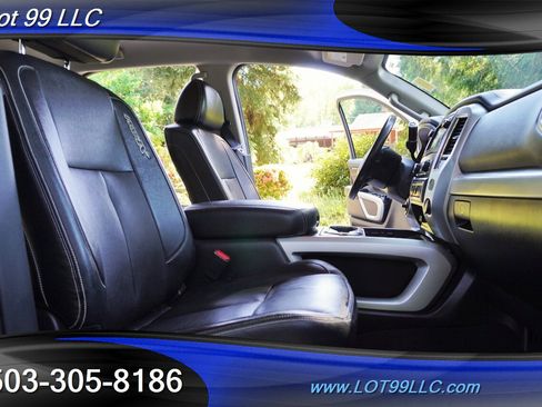 Used 2019 Nissan Titan PRO-4X w/ Pro-4x Convenience Package AWD/4WD image 20