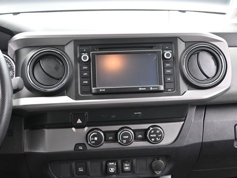Used 2019 Toyota Tacoma SR5 RWD image 27