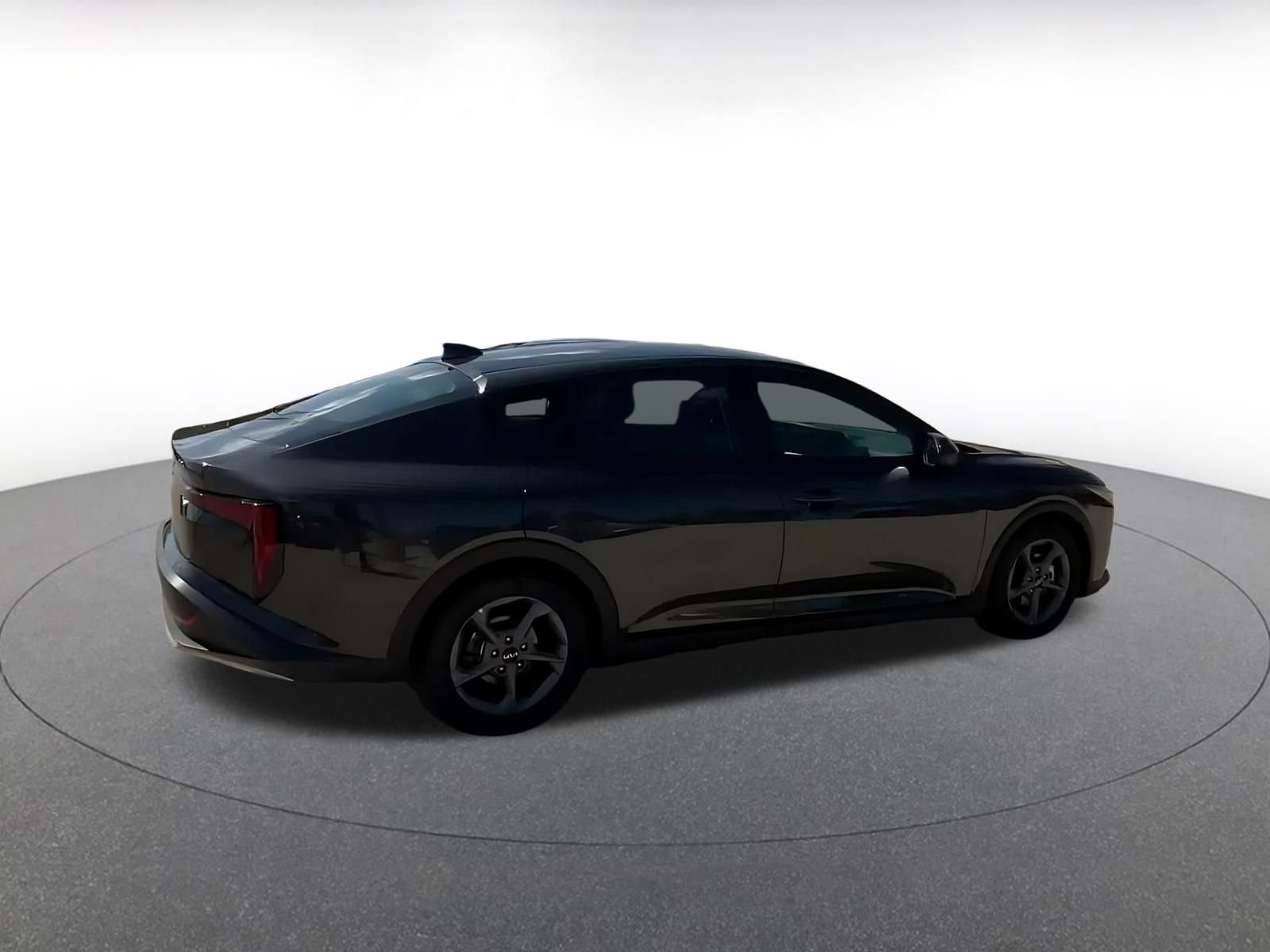 Used 2026 Kia K4 FWD image 14