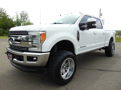 Used 2019 Ford F250 Lariat w/ Lariat Ultimate Package AWD/4WD image 70