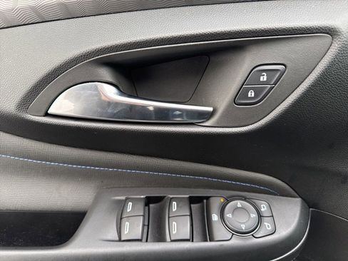 Used 2024 Buick Envista Sport Touring w/ Convenience I Package image 11