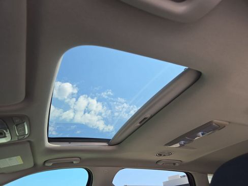 Certified 2022 Kia Telluride S AWD/4WD image 17