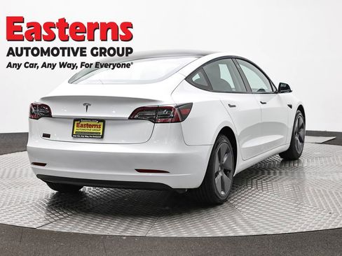 Used 2023 Tesla Model 3 Standard Range image 5