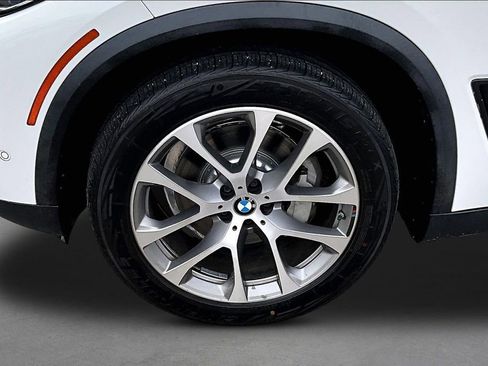 Used 2019 BMW X5 xDrive40i w/ Premium Package 2 AWD/4WD image 8