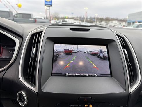 Used 2020 Ford Edge SEL w/ Convenience Package image 27