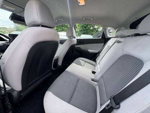 Used 2023 Hyundai Kona SE w/ Cargo Package AWD/4WD image 19