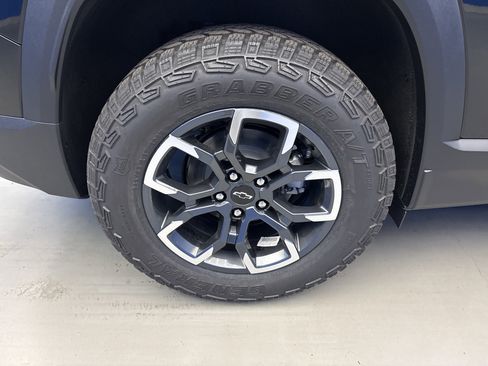 New 2026 Chevrolet Equinox ACTIV AWD/4WD image 8