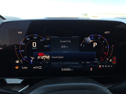 Used 2025 Chevrolet Tahoe Z71 AWD/4WD image 10