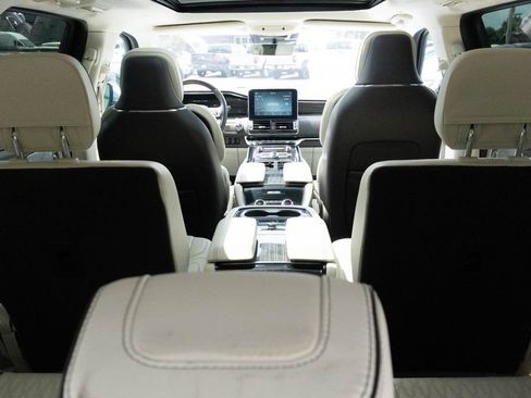 Used 2020 Lincoln Navigator Black Label AWD/4WD image 18