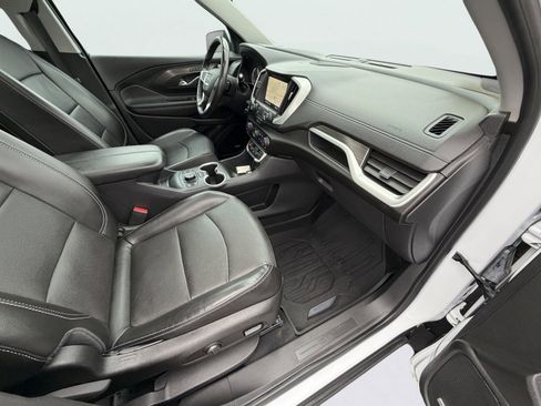 Used 2022 GMC Terrain SLT w/ Infotainment Package II image 34