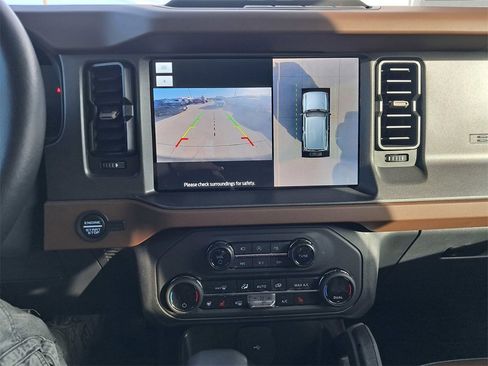 Used 2024 Ford Bronco Outer Banks image 22