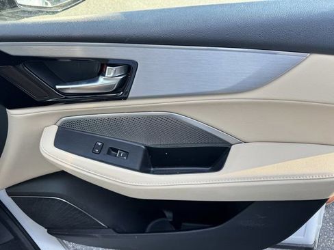 Used 2023 Acura MDX SH-AWD image 29