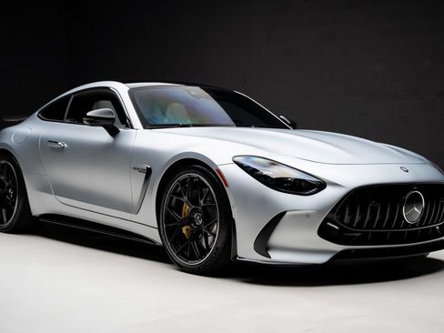 Used 2025 Mercedes-Benz AMG GT 63 image 89
