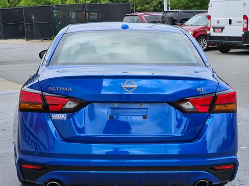 Used 2025 Nissan Altima 2.5 SL FWD image 6