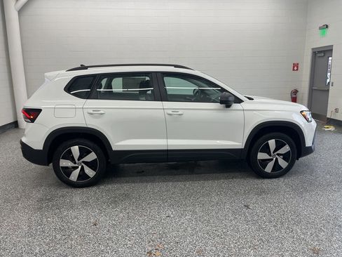 New 2026 Volkswagen Taos S image 7