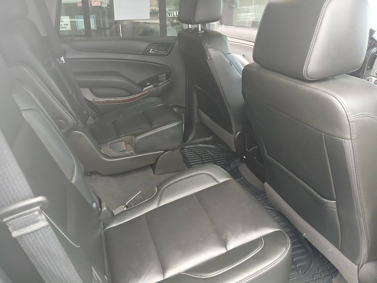 Used 2020 Chevrolet Tahoe LT w/ RST Edition AWD/4WD image 5