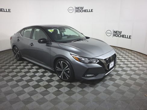 Used 2023 Nissan Sentra SR FWD image 3