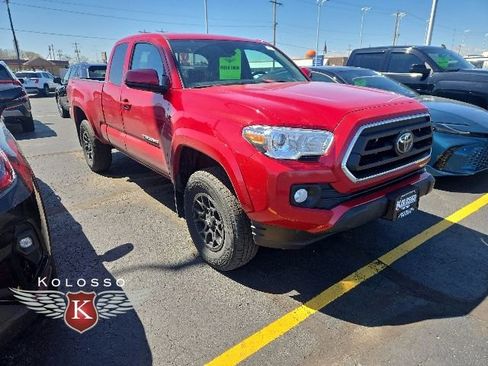 Used 2021 Toyota Tacoma SR5 AWD/4WD image 1