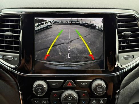 Used 2020 Jeep Grand Cherokee Altitude AWD/4WD image 14