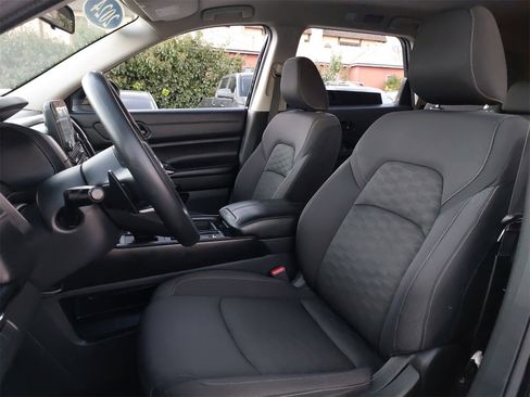 Used 2024 Nissan Pathfinder S w/ Cargo Package image 16