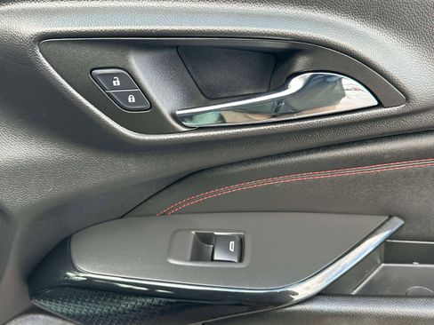 Certified 2024 Chevrolet Trax RS w/ Driver Confidence Package image 26