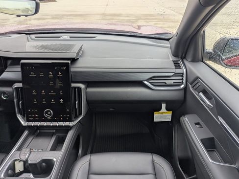 New 2026 GMC Acadia Elevation w/ Black Edition image 4